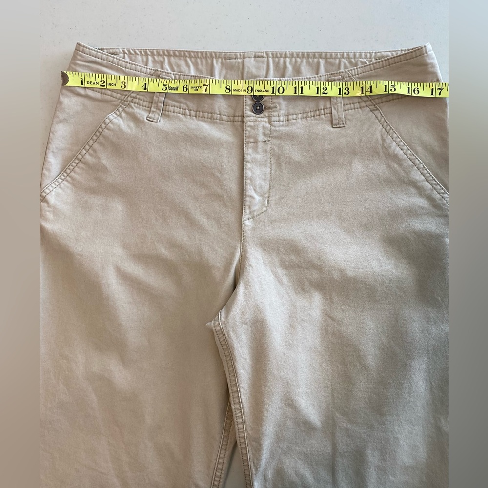 Columbia hiking pants. Womens Size 12. SALE!